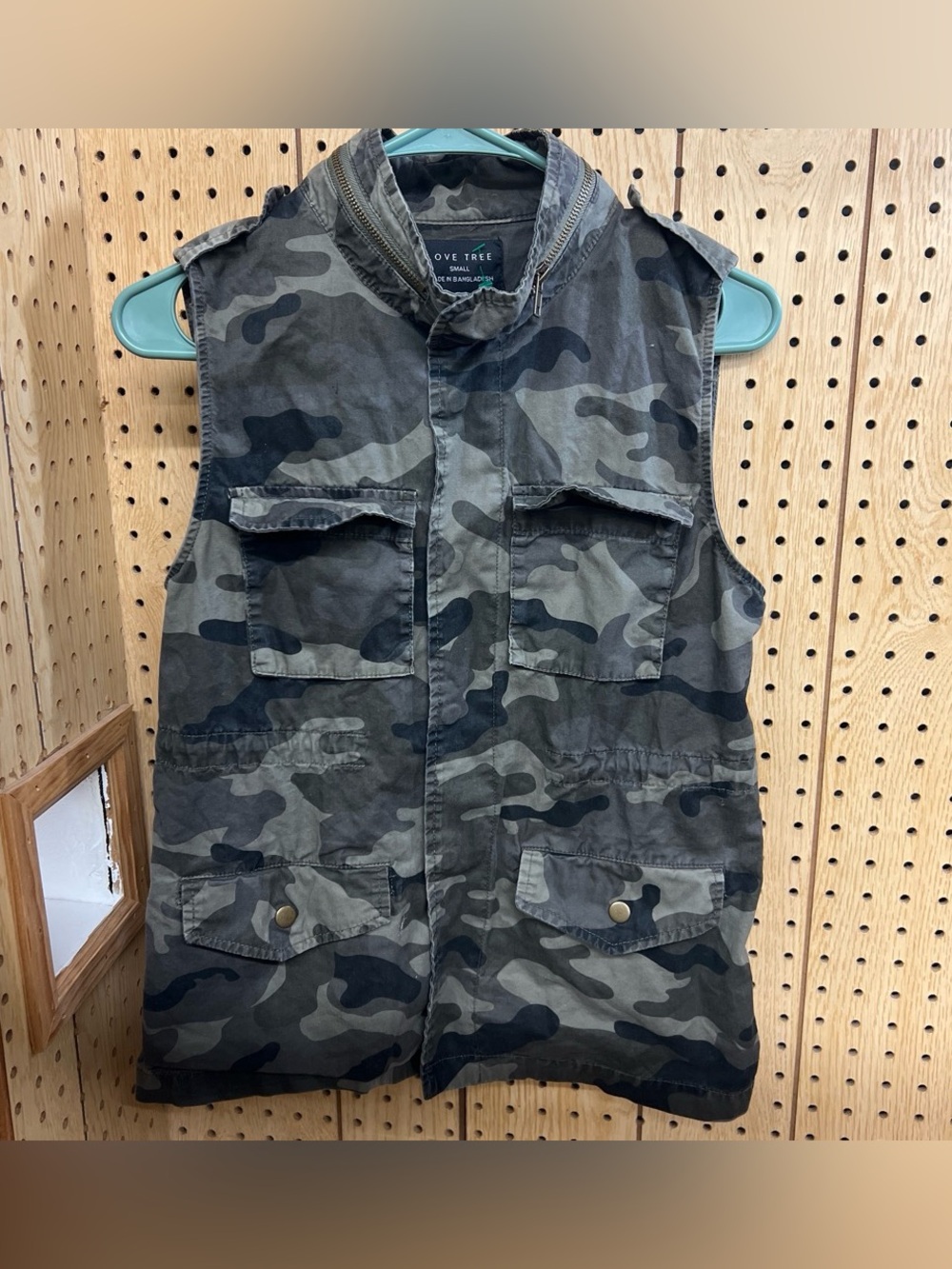 Love Tree Camo Vest Women’s Small 100% Cotton Zip Cargo Pockets